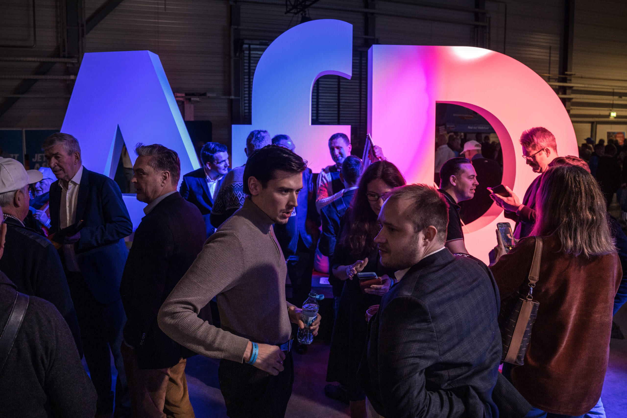 El joven diplomático que lidera la guerra cultural de Trump contra Europa