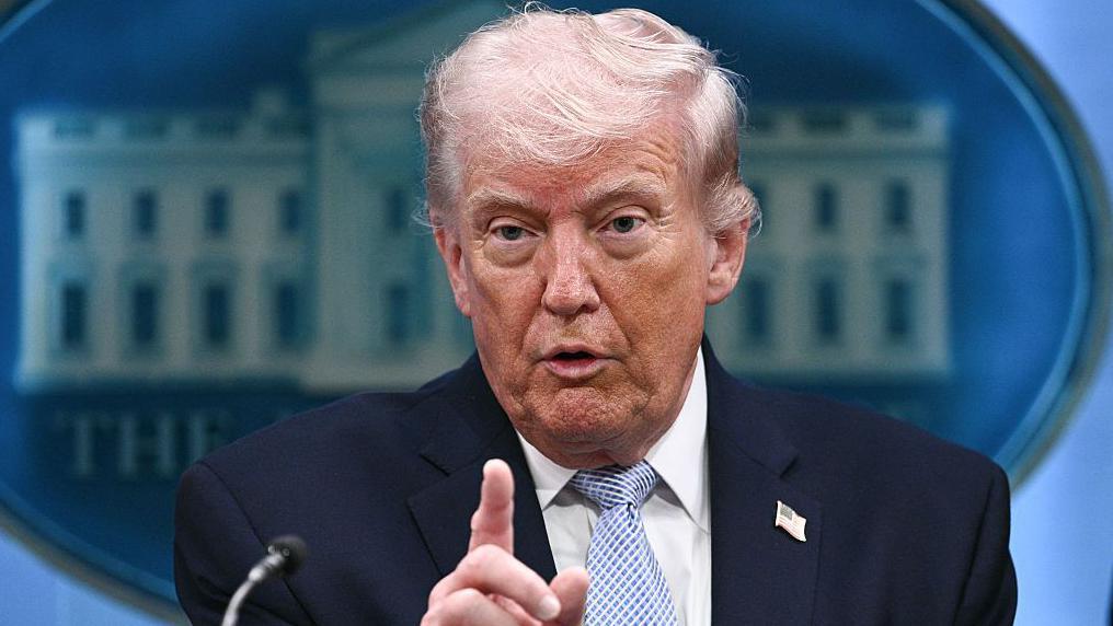 Trump dice que “toda una civilización morirá esta noche” si Irán no llega a un acuerdo para reabrir el estrecho de Ormuz