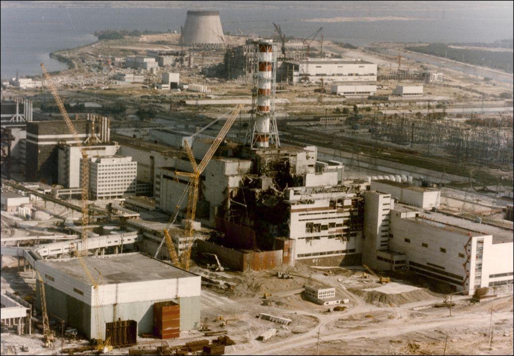 Vista a&eacute;rea del del reactor 4 de la Planta Nuclear de Chern&oacute;bil, destruido tras la explosi&oacute;n del del 26 de abril de 1986.