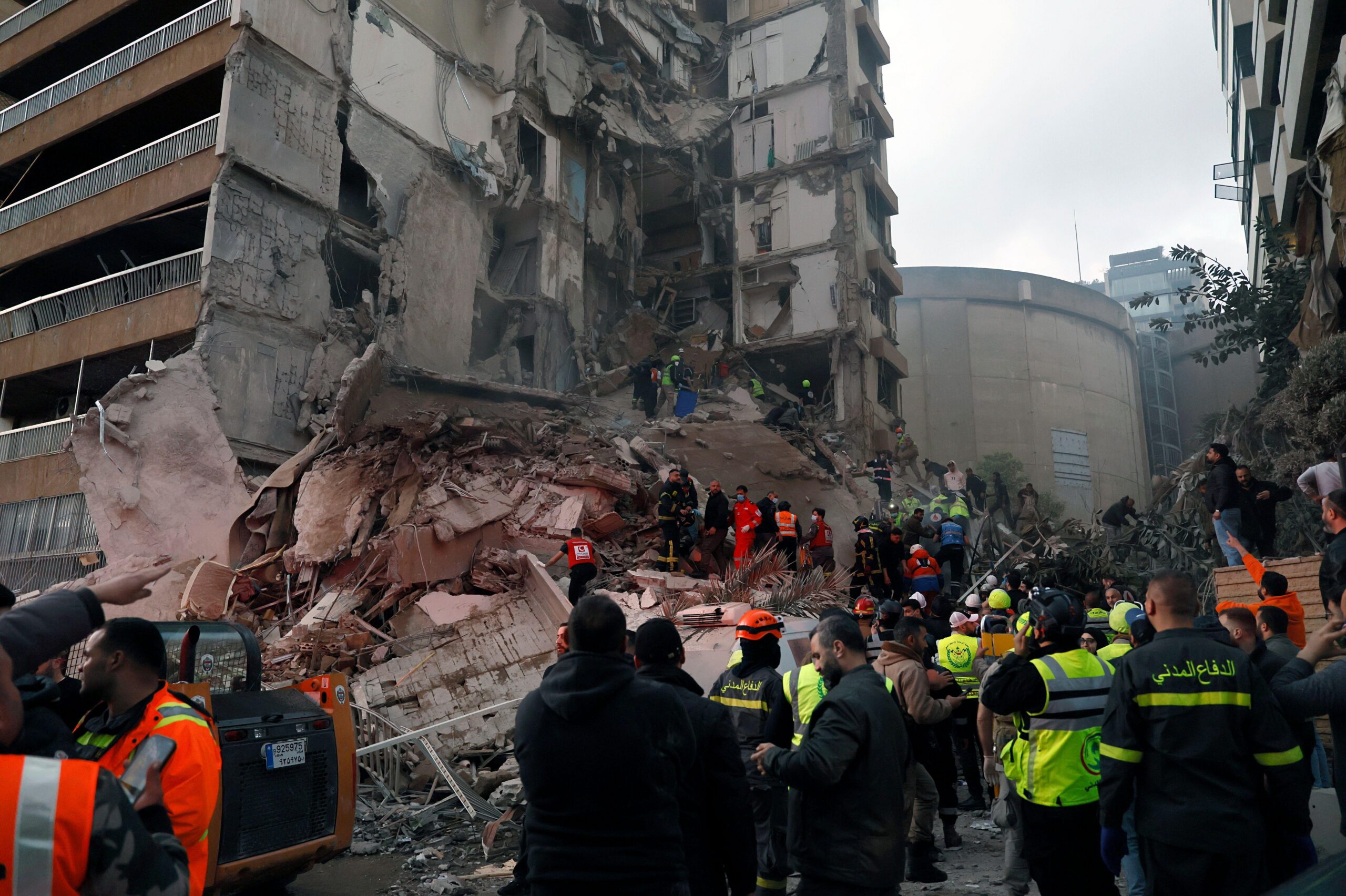 La tregua se tambalea: medios de Irán aseguran que el estrecho de Ormuz fue cerrado y Teherán acusa a EE.UU e Israel de violar los términos del acuerdo