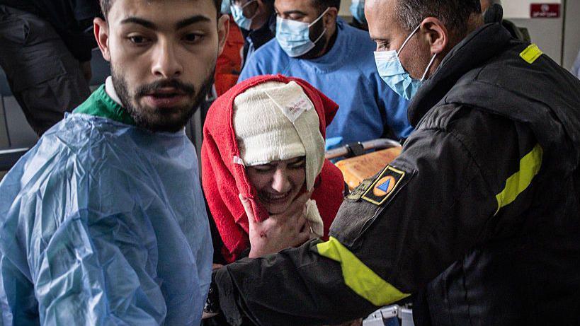 Heridos en un hospital liban&eacute;s.