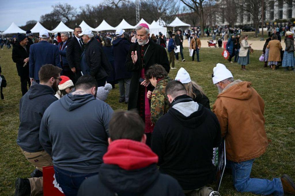 Por qué la ruptura con el Papa le está costando a Trump el apoyo de una parte importante de sus seguidores
