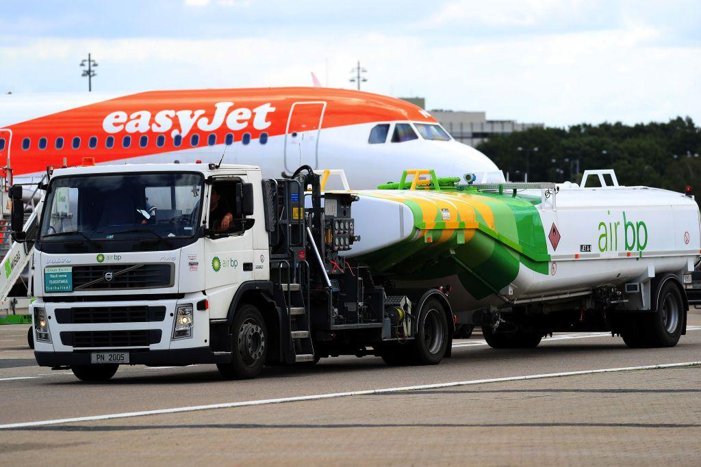 “A Europa le queda fuel para unas 6 semanas”: cómo la guerra en Irán está poniendo en riesgo el suministro de combustible para aviones