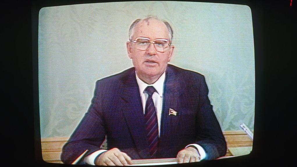 Mija&iacute;l Gorbachov en una alocuci&oacute;n por TV el 1 de mayo d e1986