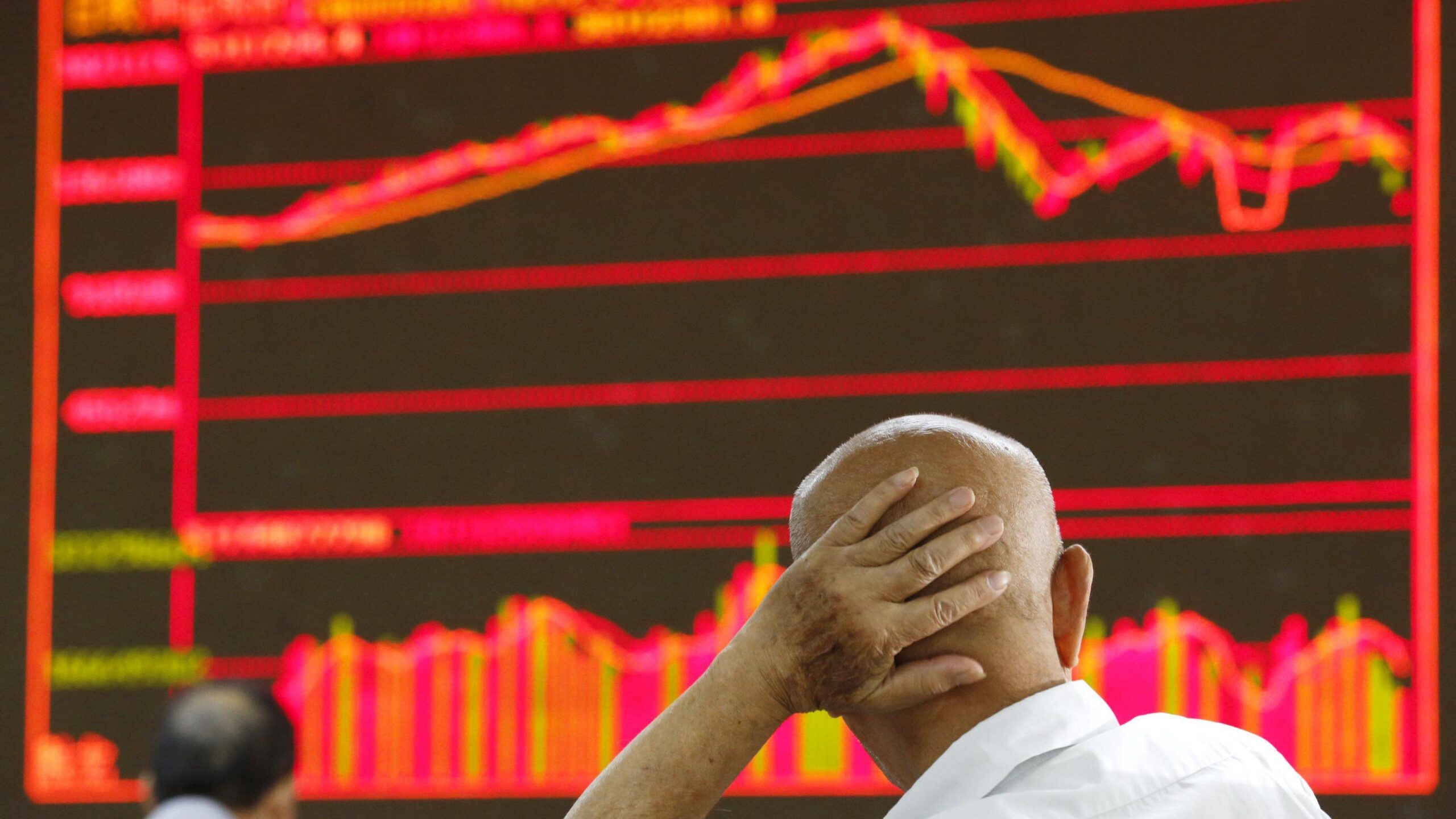 Cuáles son las señales que hacen temer una crisis financiera como la de 2008 (y por qué ahora sería diferente)