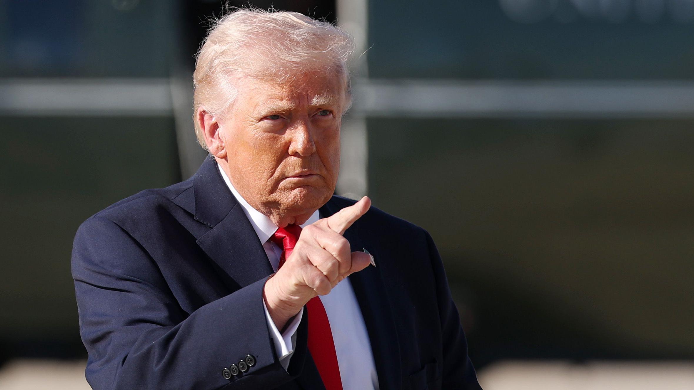 “Haga lo que haga, parece estar funcionando”, dice Trump a la BBC tras ordenar a la Marina de EE.UU. disparar contra los barcos de Irán que coloquen minas en Ormuz