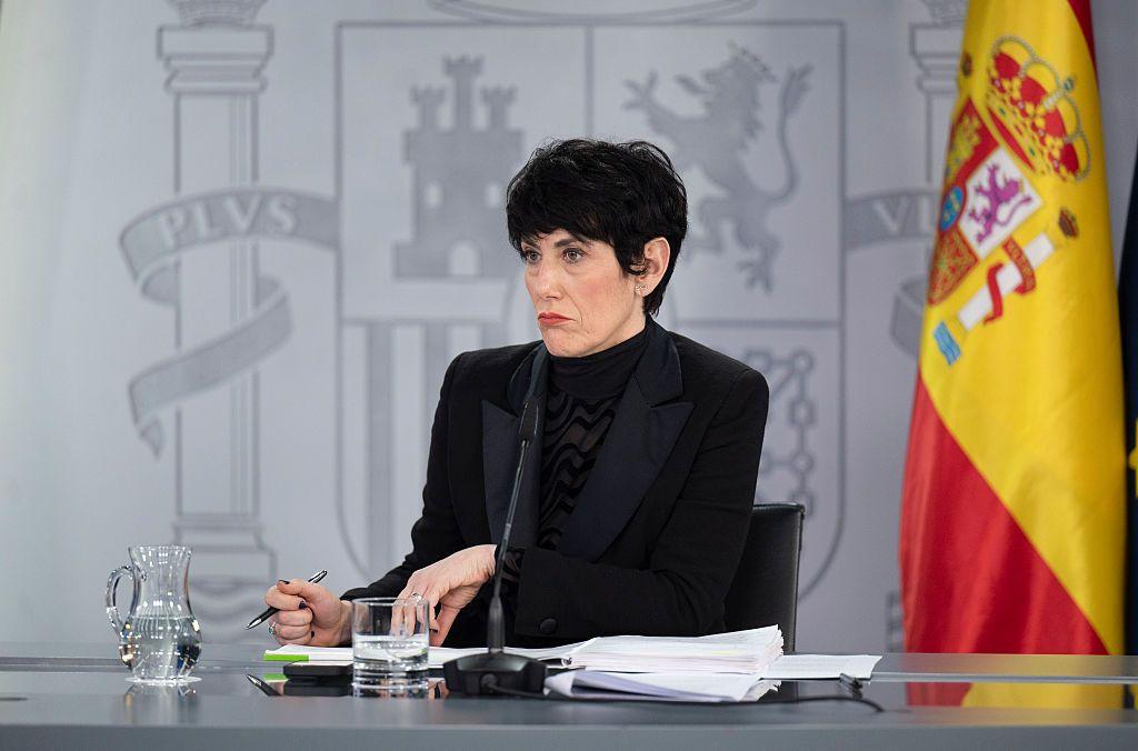 Ministra  Elma Saiz.