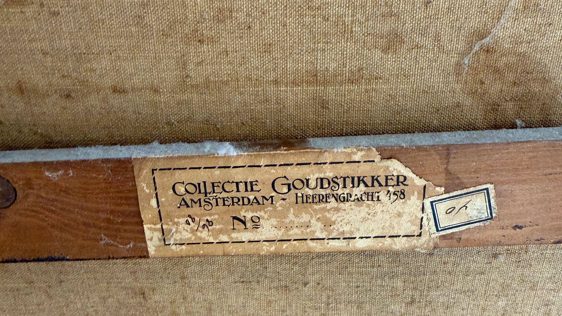 En la parte trasera del marco del "Retrato de una joven" hay una pegatina marr&oacute;n desgastada en la que se lee "Collectie Goudstikker" y que est&aacute; parcialmente rasgada por los bordes. 