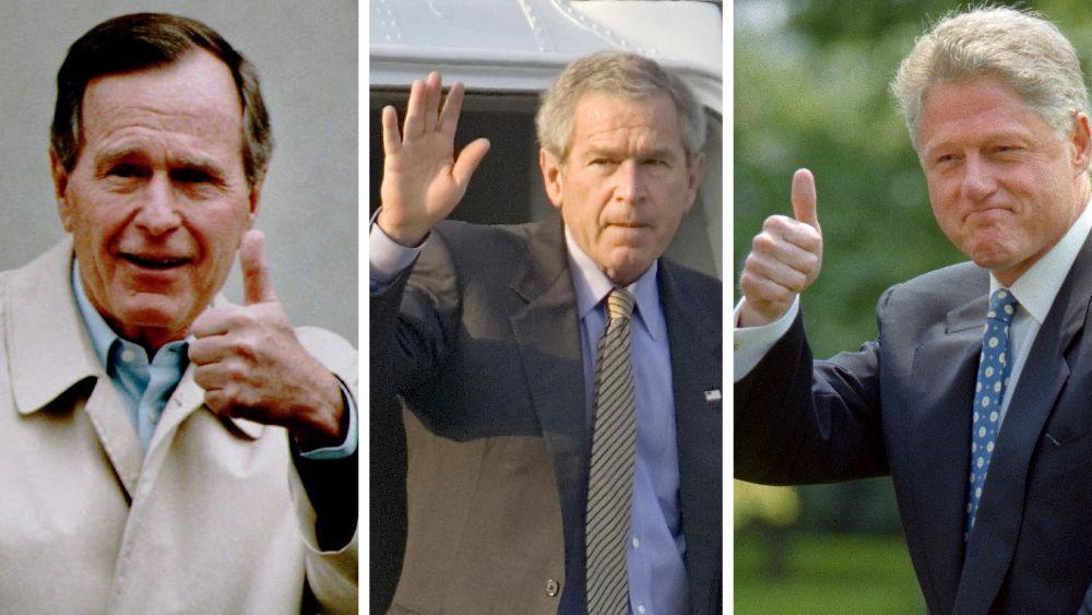 George H. W. Bush padre, George W. Bush y Bill Clinton.