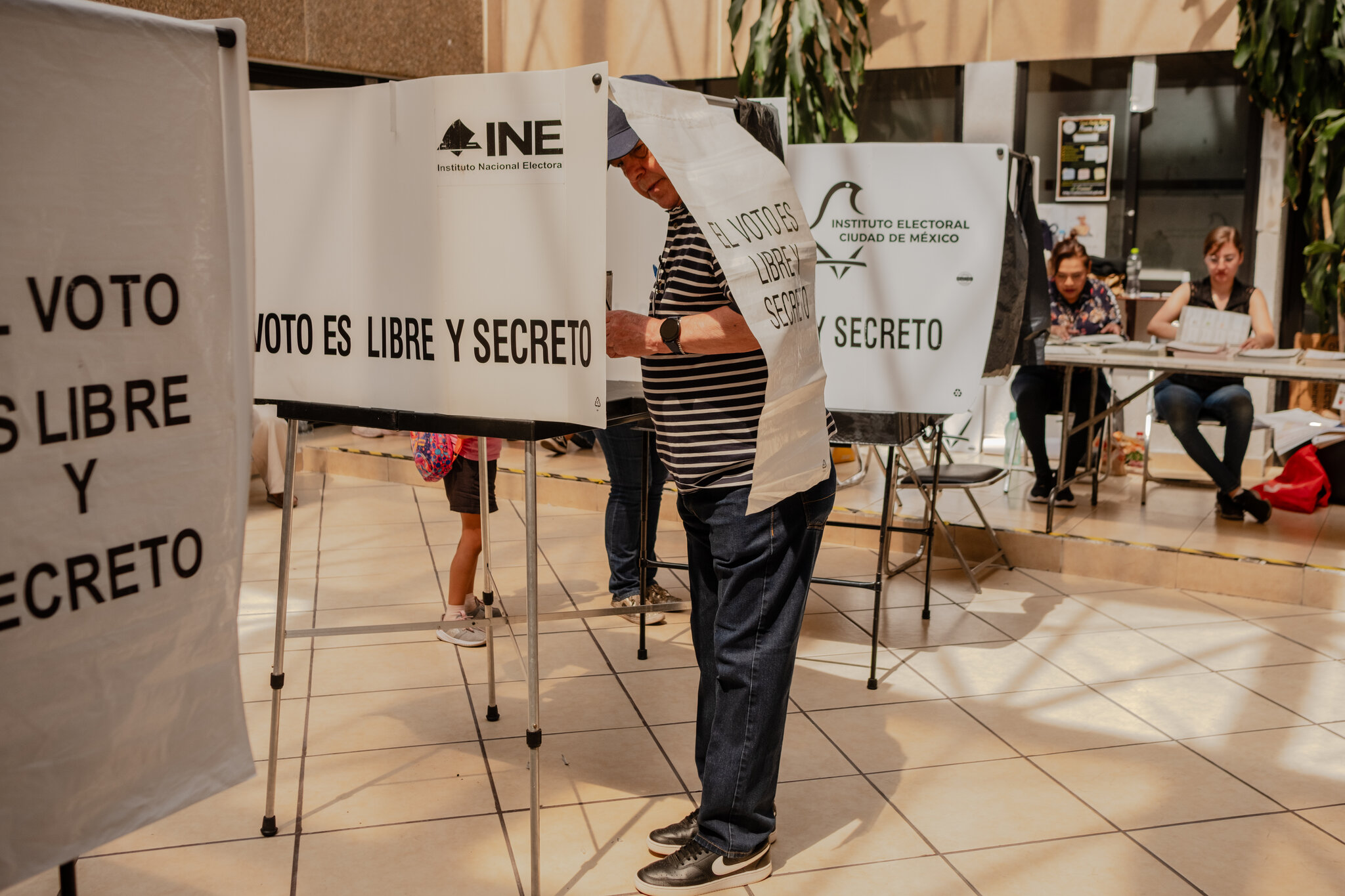 El Senado de México vota a favor de permitir que las autoridades anulen elecciones por ‘injerencia extranjera’