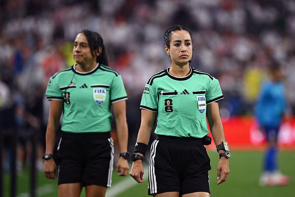 Katia Itzel García: la árbitra que hace historia como la primera mexicana en dirigir en un Mundial masculino