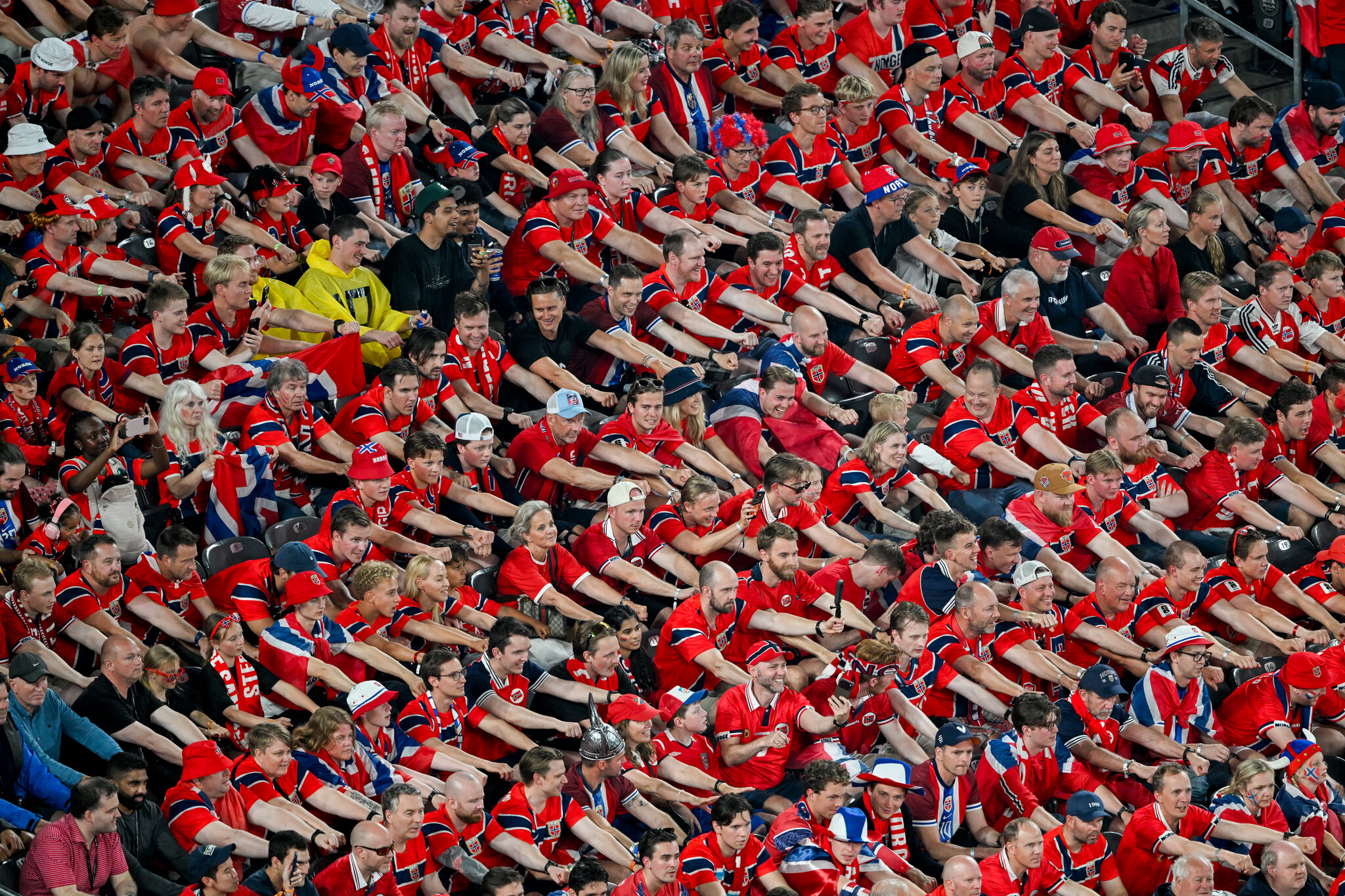 ‘¡Ro!’: la popular ovación de inspiración vikinga de los fans noruegos en el Mundial