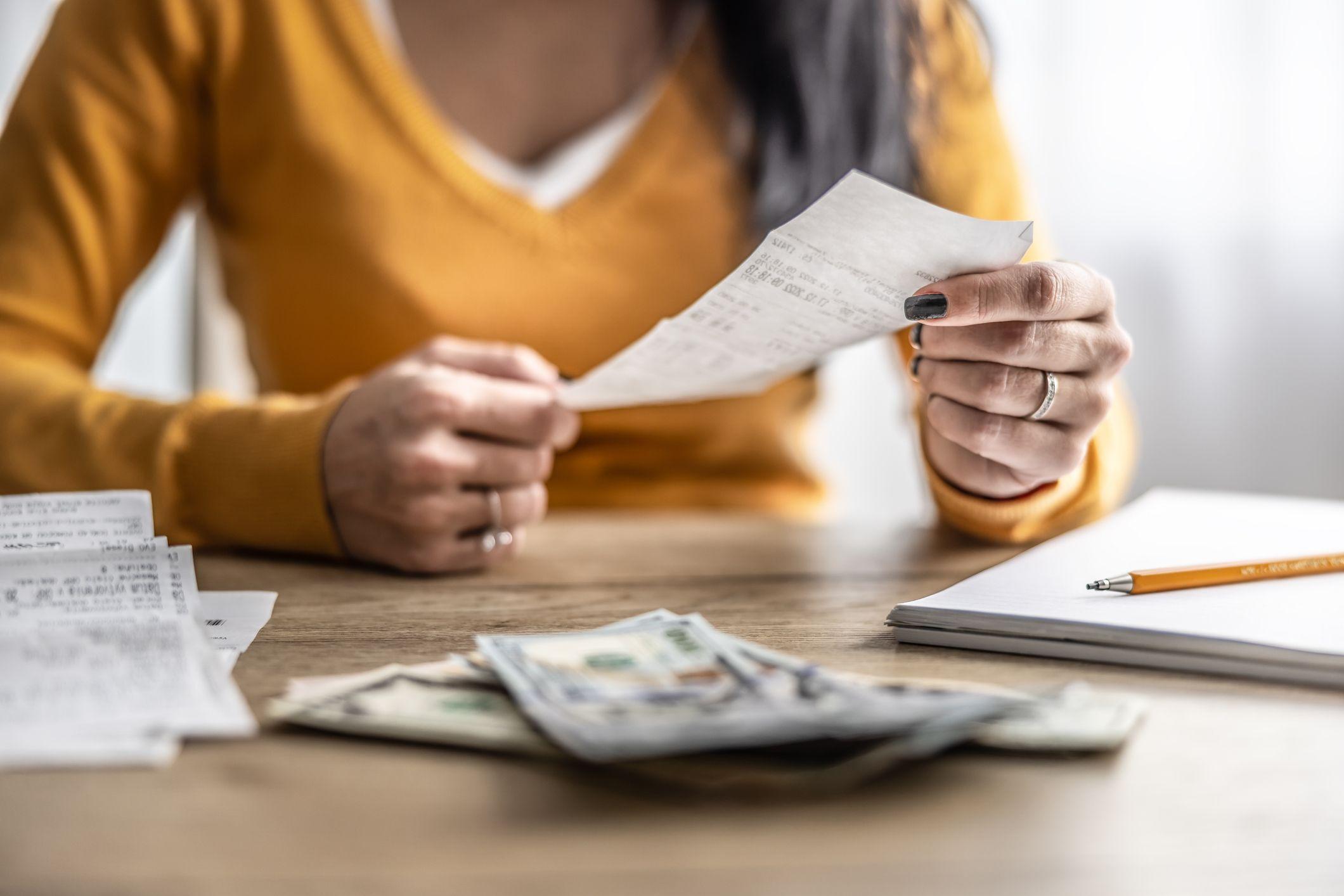 5 consejos para administrar tu dinero según el director del banco más grande de Reino Unido