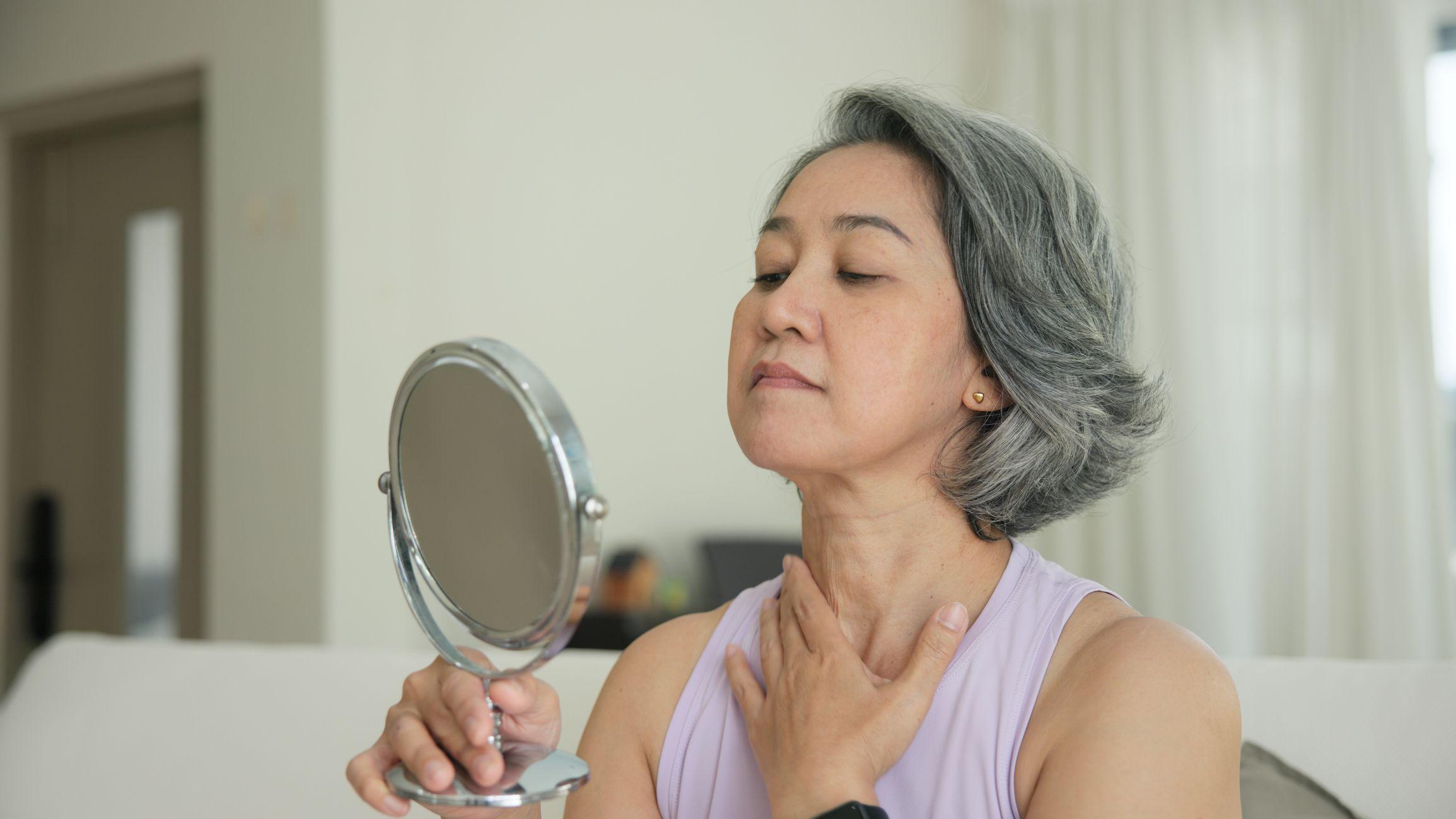 “Cuerpo de teléfono”: cómo la tecnología nos arruga el cuello y debilita las manos