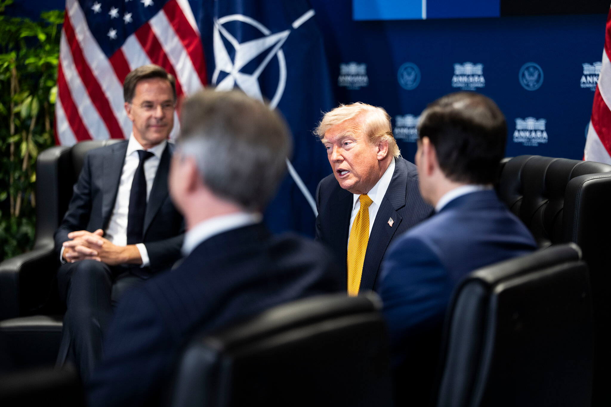 ‘Corten todo el comercio’: Trump amenaza a España