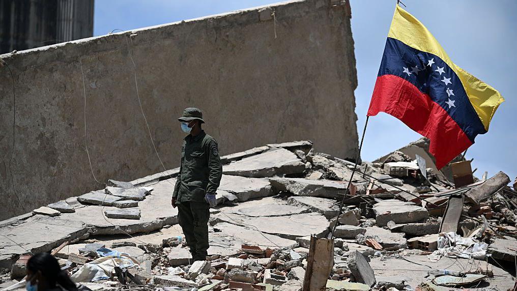 Qué puede aprender Venezuela de Chile, Japón y otros países que construyen edificios “sobre patines” para resistir terremotos