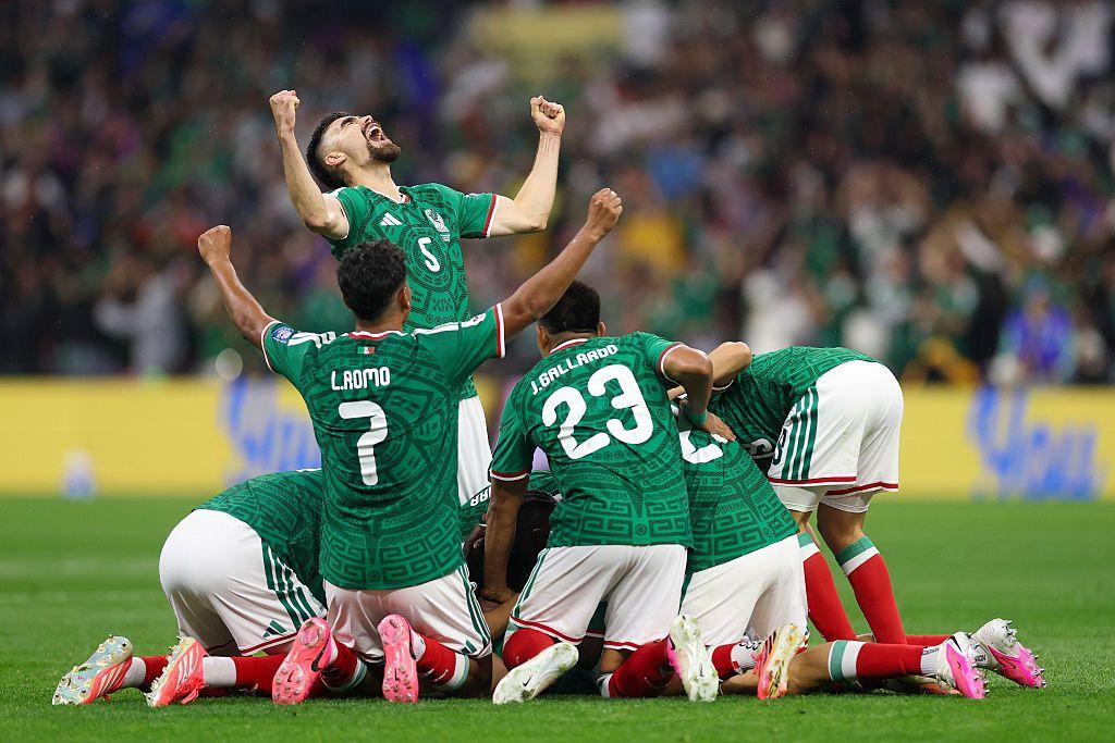 Ubicación secreta y dispositivos para dormir: cómo Inglaterra busca enfrentarse a los ruidosos aficionados mexicanos