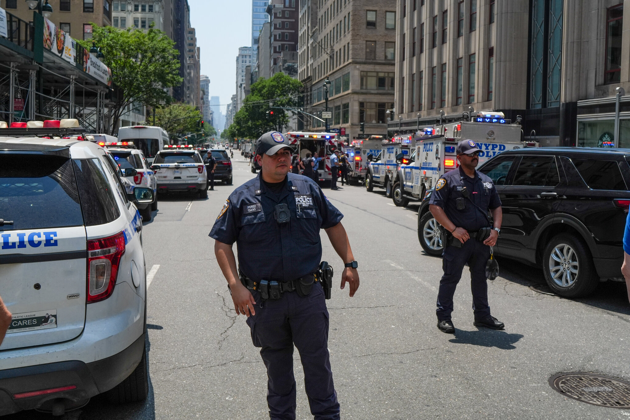 Escalaron el Empire State para comprometerse. Terminaron detenidos