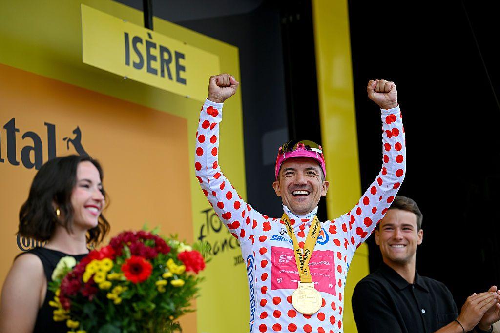 Isaac del Toro, el ciclista que cuatro años después de un terrible accidente se convirtió en el primer mexicano en llegar al podio del Tour de Francia