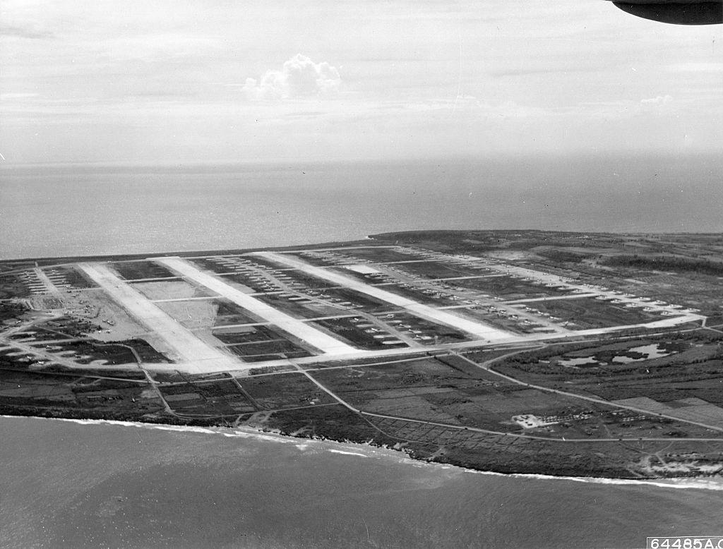 Vista de de la base aérea de North Field, en Tinián, Islas Marianas del Norte, desde donde despegaron los aviones que bombardearon Hiroshima y Nagasaki..
