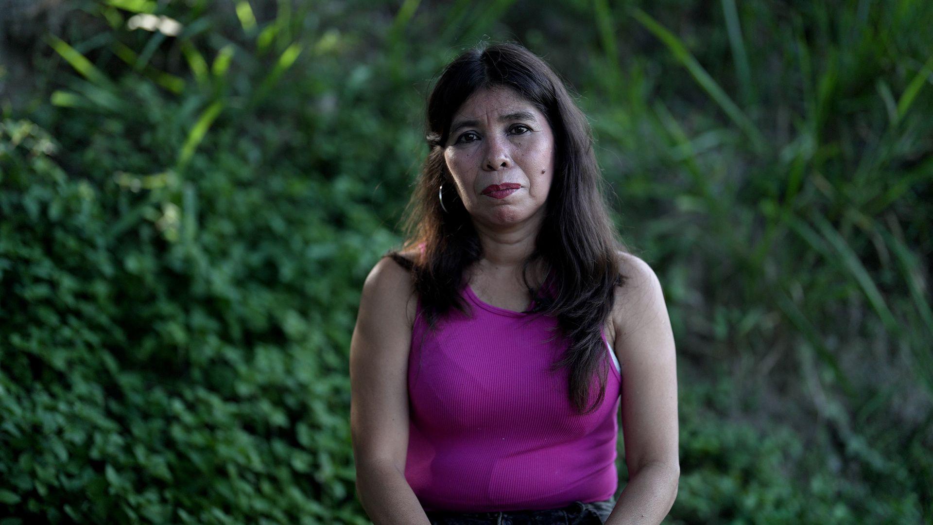 “El miedo ahora es otro”: cómo ha cambiado la vida en El Salvador en los 4 años de guerra de Bukele contra las maras