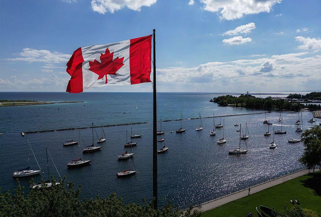 Trump le cambia el nombre al lago Ontario en medio de la guerra comercial entre EE.UU. y Canadá