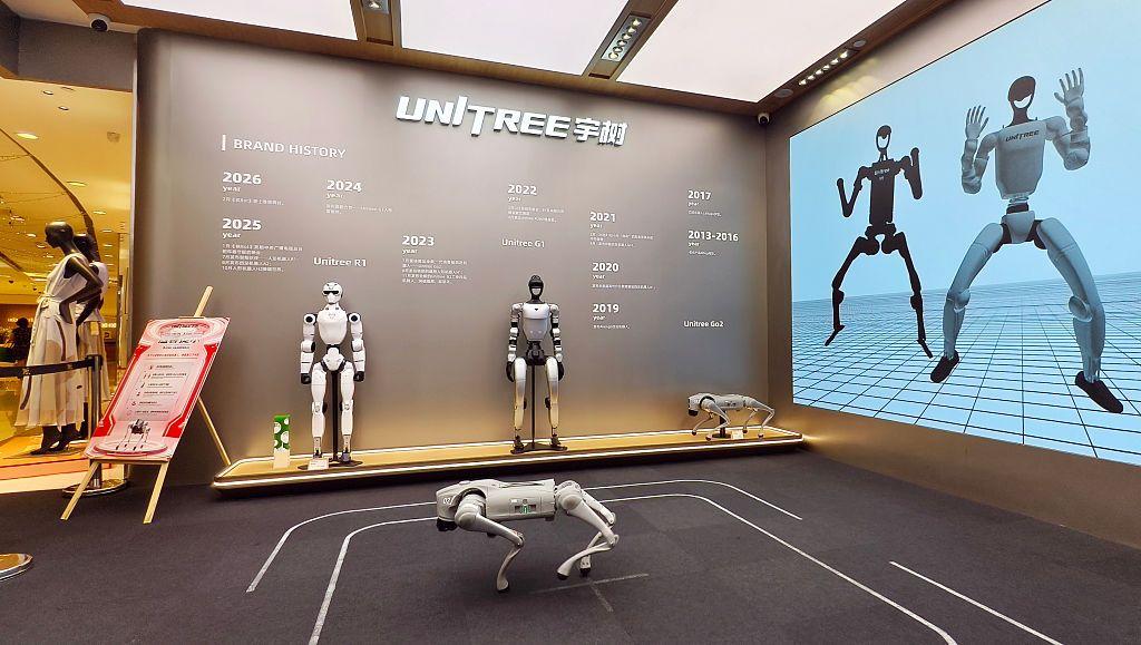 Un espacio en el que se presentan los distintos modelos de androides que ofrece Unitree