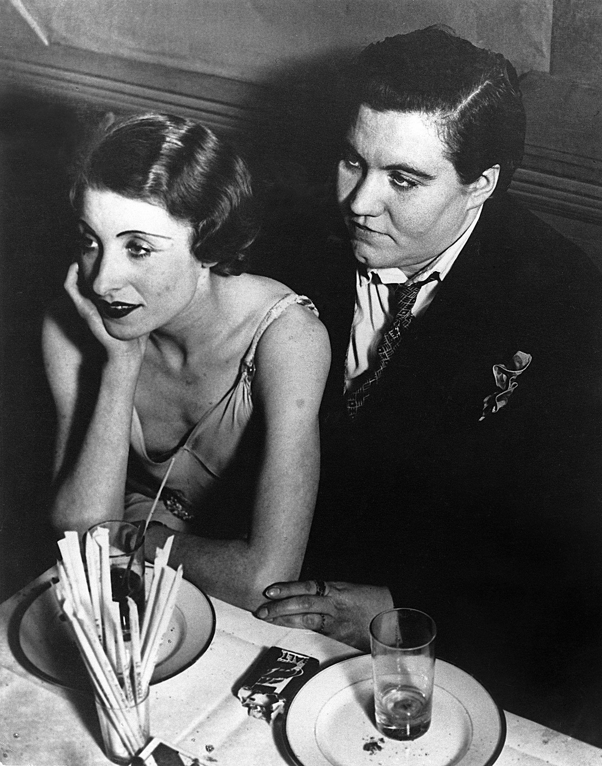 La grosse Claude et son ami, au Monocle, 1932.