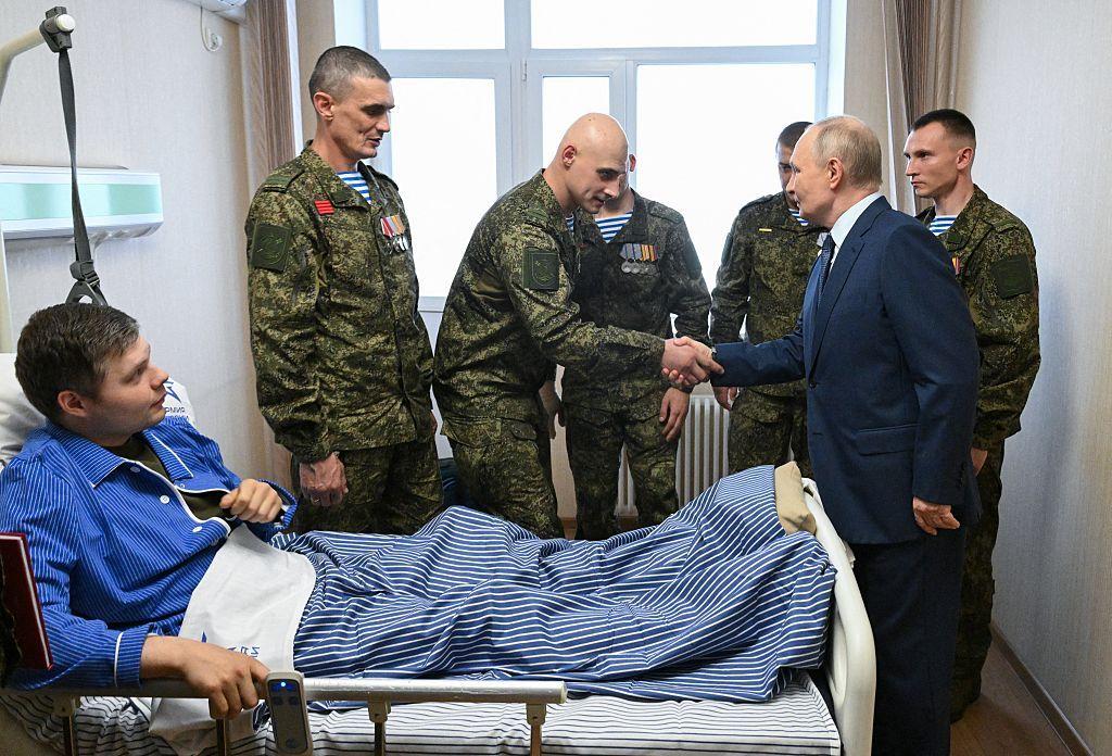 Atrapados en la guerra: los soldados heridos que Rusia vuelve a enviar al frente de batalla con Ucrania