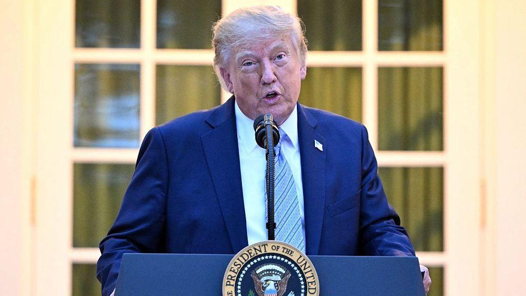 Trump anuncia un acuerdo con Dinamarca por el que EE.UU. asumirá el “control permanente de la seguridad” de Groenlandia