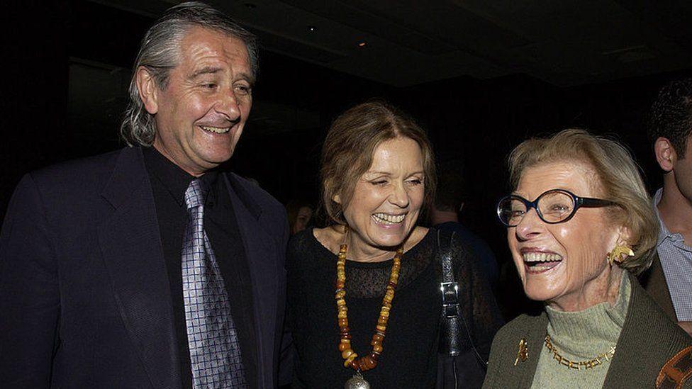 David Bale, Gloria Steinem y Maurine Rothschild