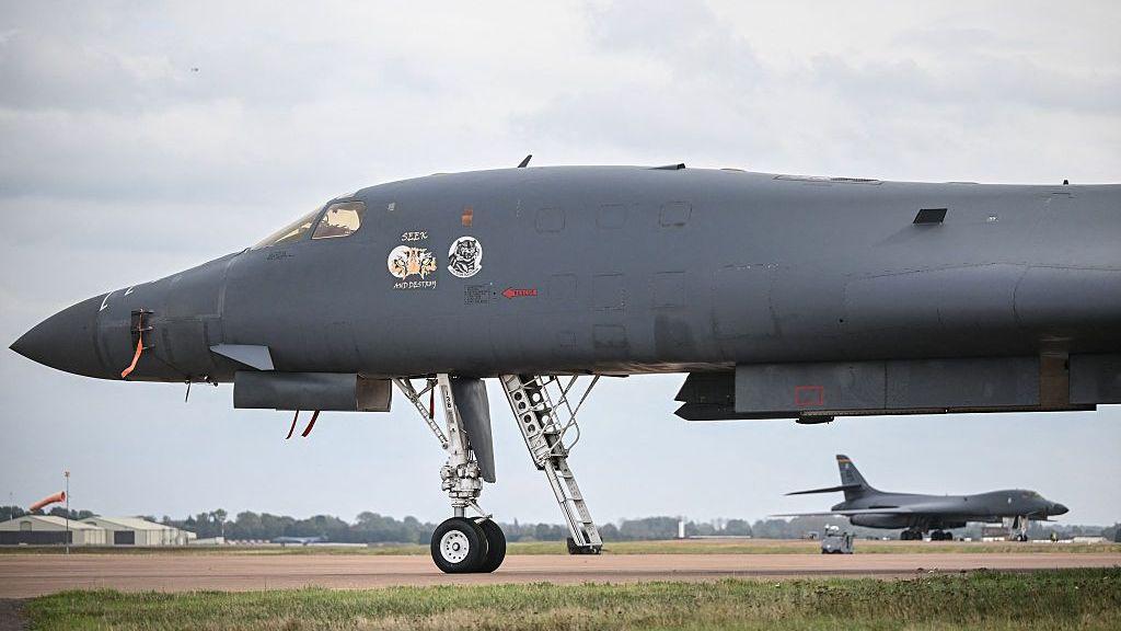 La policía antiterrorista británica investiga un “incidente grave” cerca de una base aérea que utiliza el ejército de Estados Unidos