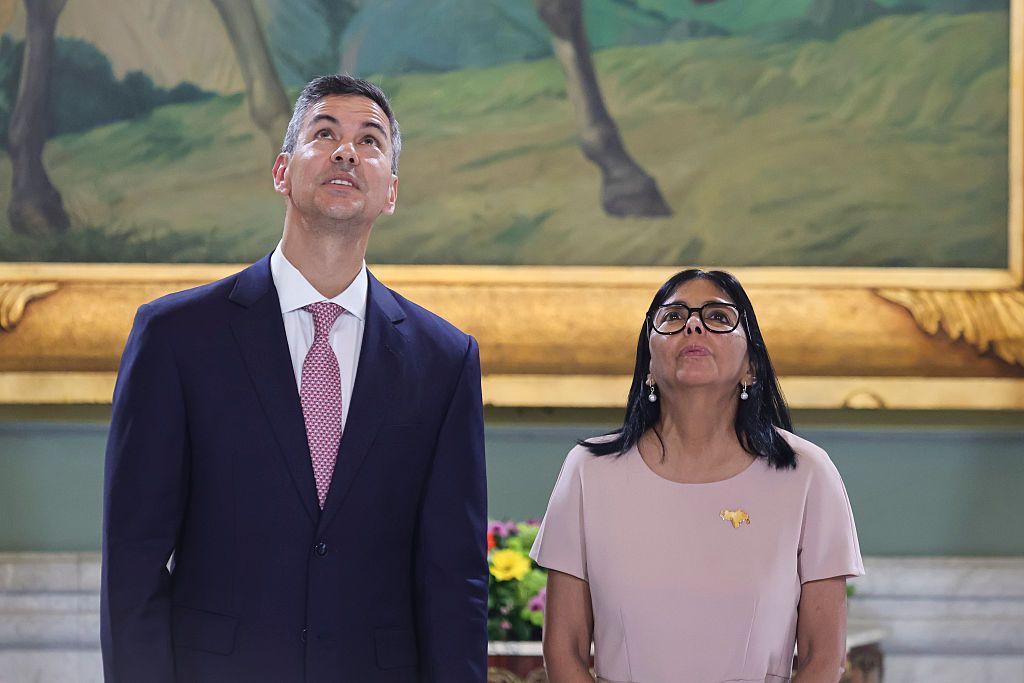 La presidenta interina de Venezuela, Delcy Rodríguez, junto al presidente de Paraguay, Santiago Peña, en el Palacio de Mirasoles de Caracas el 19 de septiembre de 2026.