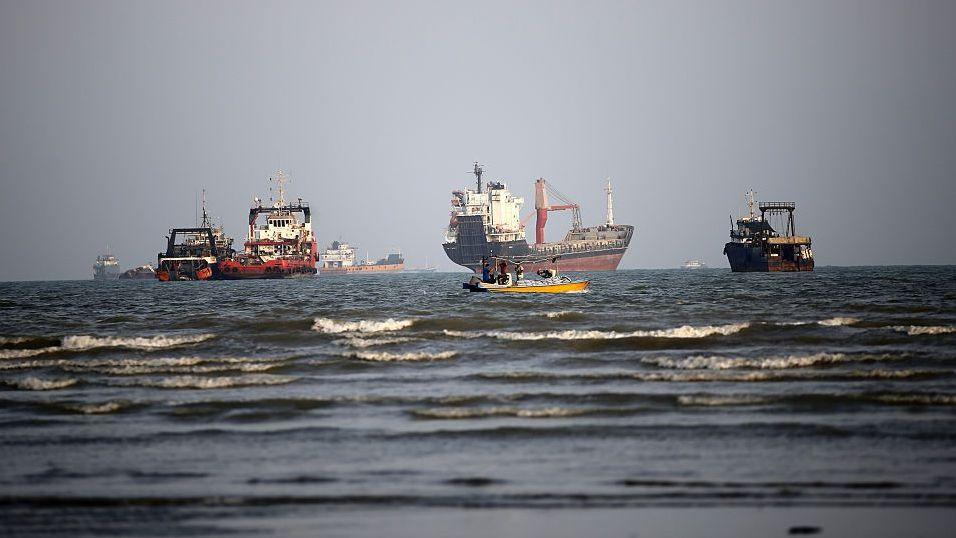 Barcos en el mar desde la ciudad de Bandar Abbas, Irán, el 12 de septiembre de 2026. 