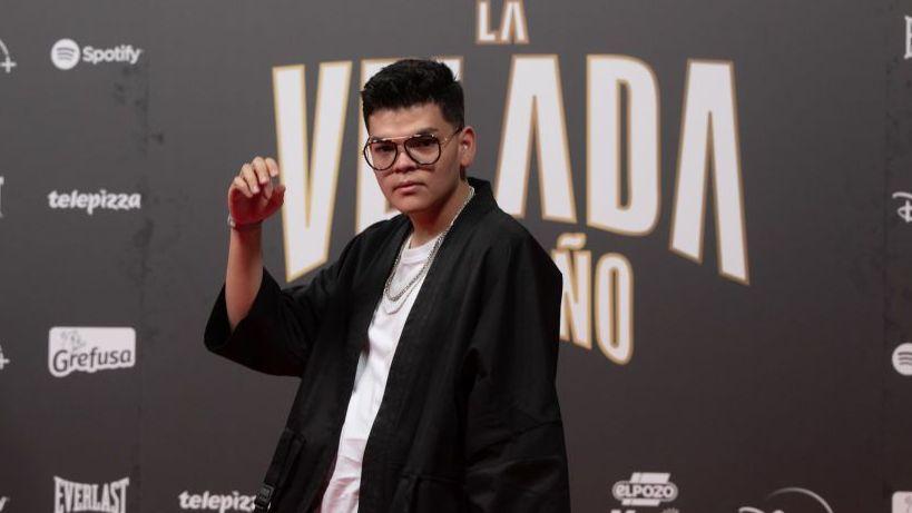 Komanche en la alfombra roja de "La Velada del Año II" en el pabellón olímpico de Badalona el 25 de junio de 2022.