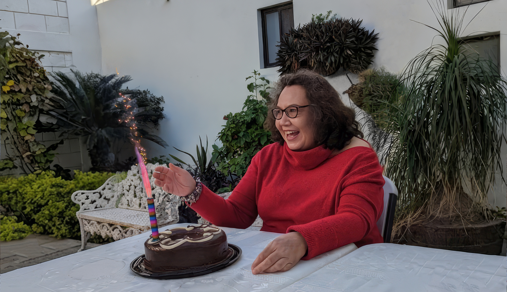 “Si heredamos los mismos genes y crecimos en el mismo ambiente, ¿por qué mi hermana tiene esquizofrenia y yo no?”: la científica mexicana que lleva más de 20 años buscando una respuesta