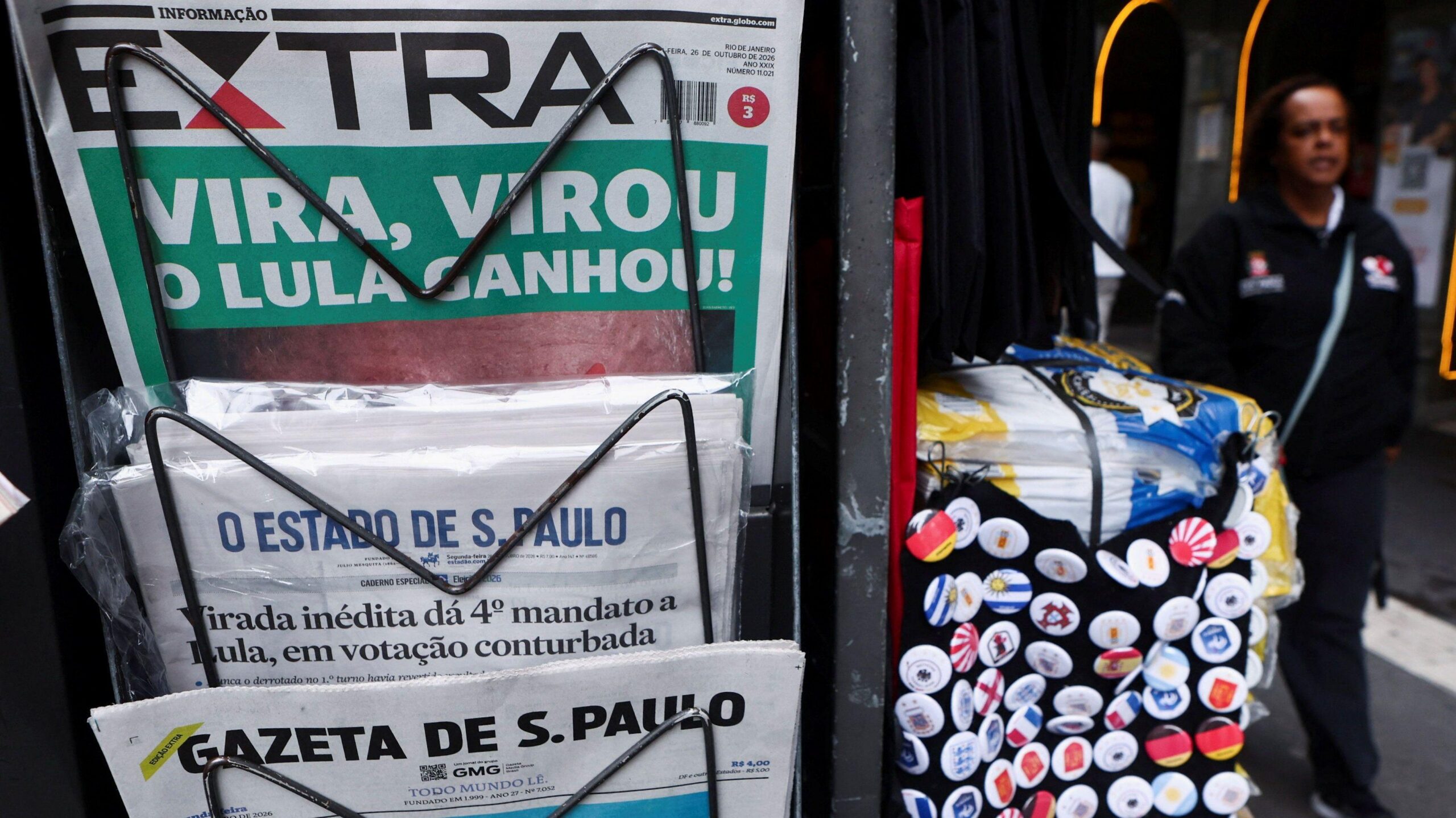 El “ejército digital” de 10 millones de personas en WhatsApp que ayudó a Lula a lograr una victoria histórica