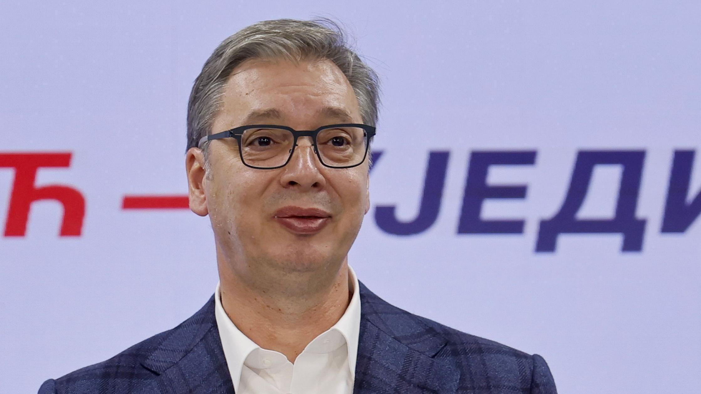 El veterano gobernante de Serbia, Aleksandar Vucic, reconoce la derrota electoral ante un movimiento de protesta liderado por estudiantes